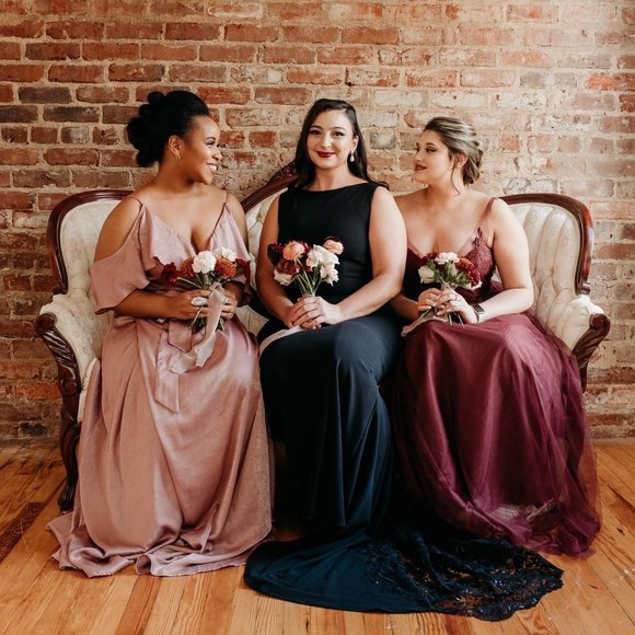 Meet your Posher, Bridesmaid Exchange - Picture 2 of 7